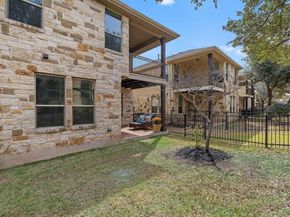 9413 Solana Vista LOOP A, Austin TX 78750