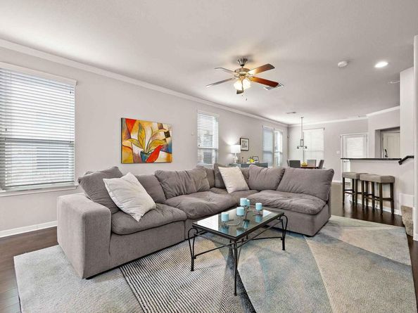 9413 Solana Vista LOOP A, Austin TX 78750