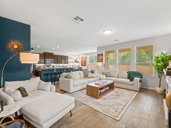 9324 Hunter LN, Austin TX 78748