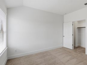2004 Garretts WAY, Manchaca TX 78652