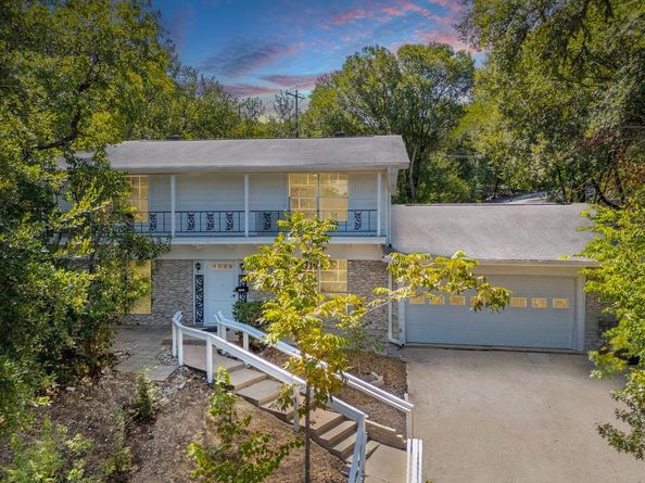 2401 Homedale CIR, Austin TX 78704