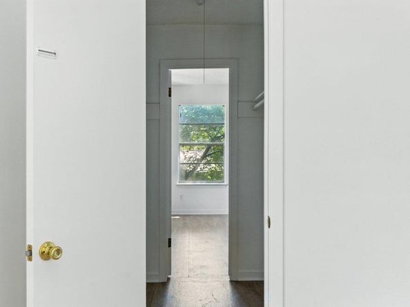 2401 Homedale CIR, Austin TX 78704
