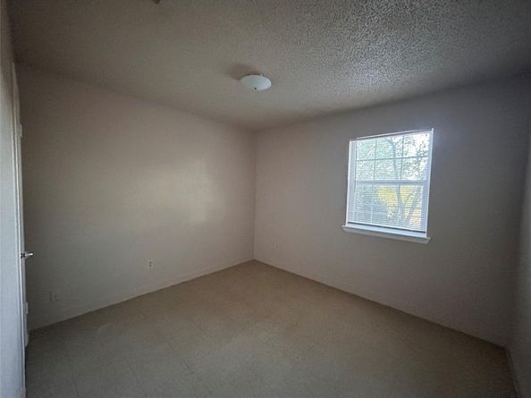 4800 E Stassney LN, Austin TX 78744