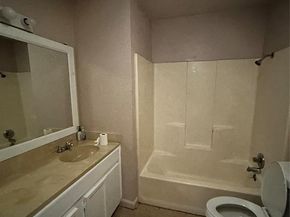 4800 E Stassney LN, Austin TX 78744