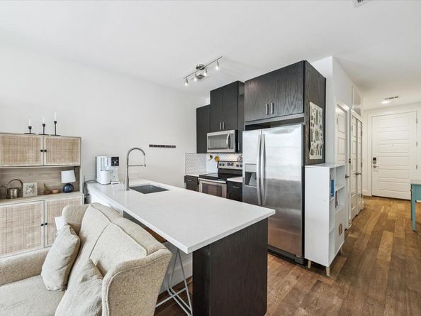 1615 E 7th ST 306, Austin TX 78702