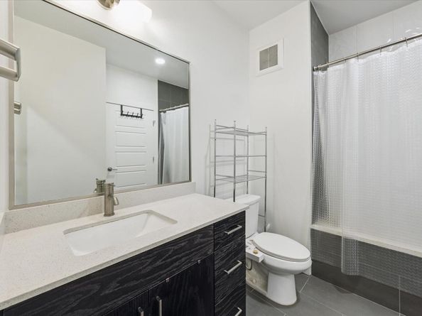 1615 E 7th ST 306, Austin TX 78702