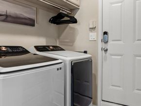 6913 Auckland DR, Austin TX 78749