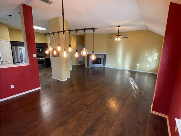 1512 Freestone DR, Pflugerville TX 78660