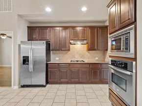 12105 Pepperidge DR, Austin TX 78739