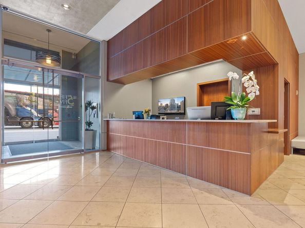 555 E 5th ST 817, Austin TX 78701