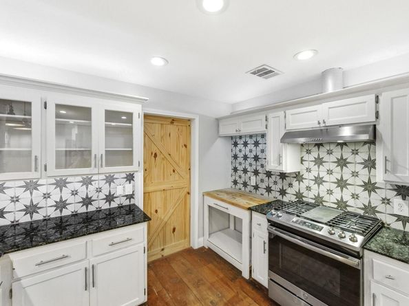 7804 Phoenix Pass, Austin TX 78737