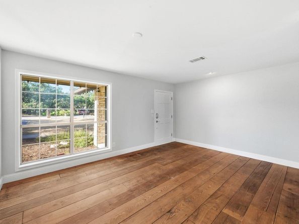 7804 Phoenix Pass, Austin TX 78737