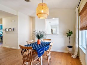 1422 Wheatfall LN, Austin TX 78748