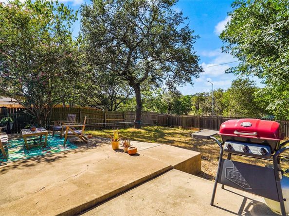 1422 Wheatfall LN, Austin TX 78748