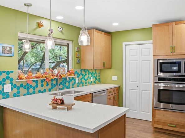 6903 Treaty Oak CIR, Austin TX 78749