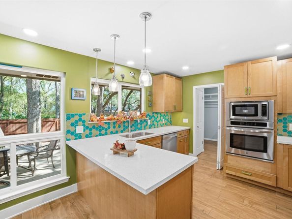 6903 Treaty Oak CIR, Austin TX 78749