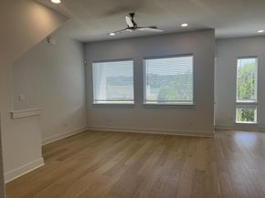 2050 Lohmans SPUR 1804, Lakeway TX 78734