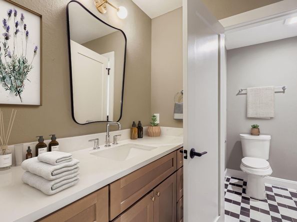 11703 Oak Knoll DR, Austin TX 78759