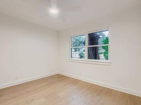 11703 Oak Knoll DR, Austin TX 78759