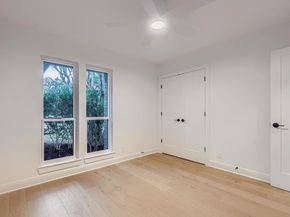 11703 Oak Knoll DR, Austin TX 78759