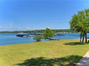 133 Comanche PT, Point Venture TX 78645