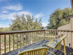 133 Comanche PT, Point Venture TX 78645
