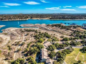 133 Comanche PT, Point Venture TX 78645