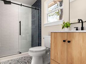 8121 Greenslope DR, Austin TX 78759