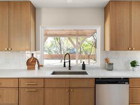 8121 Greenslope DR, Austin TX 78759