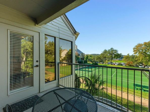 107 World Of Tennis SQ, Lakeway TX 78738