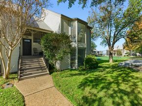 107 World Of Tennis SQ, Lakeway TX 78738