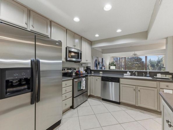 107 World Of Tennis SQ, Lakeway TX 78738