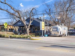 2000 Cedar Ave, Austin TX 78722
