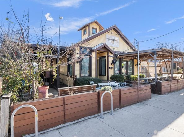 2000 Cedar Ave, Austin TX 78722