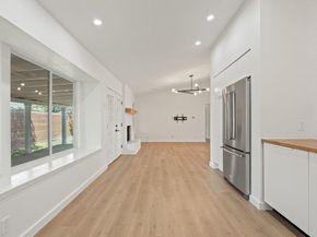 6902 Meadow RUN, Austin TX 78745