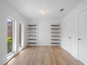 6902 Meadow RUN, Austin TX 78745