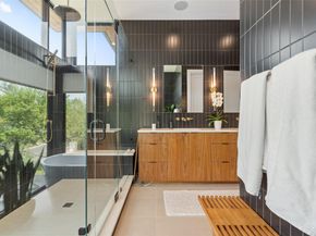 1813 Treadwell ST, Austin TX 78704