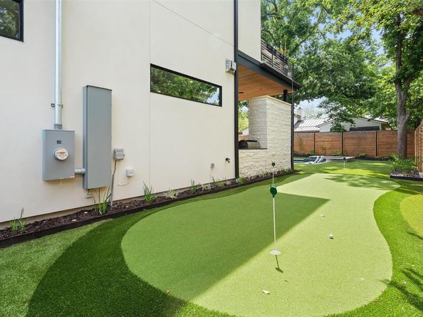 1813 Treadwell ST, Austin TX 78704