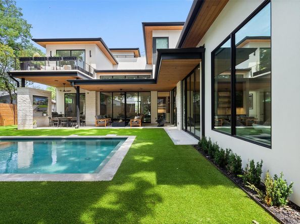 1813 Treadwell ST, Austin TX 78704