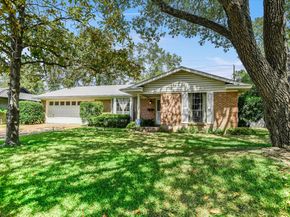 1900 Burbank ST, Austin TX 78757