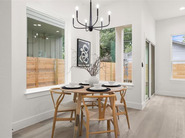 1700 Pennsylvania Ave, Austin TX 78702