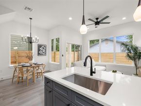 1700 Pennsylvania Ave, Austin TX 78702