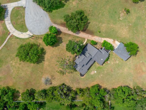 300 Fawn LN, Georgetown TX 78628
