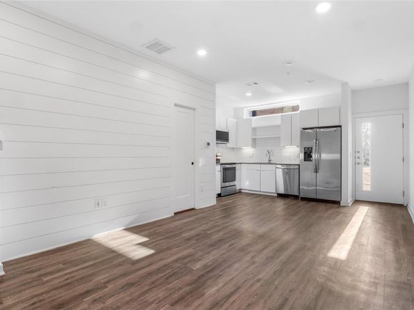 5924 S Congress Ave 144S, Austin TX 78745