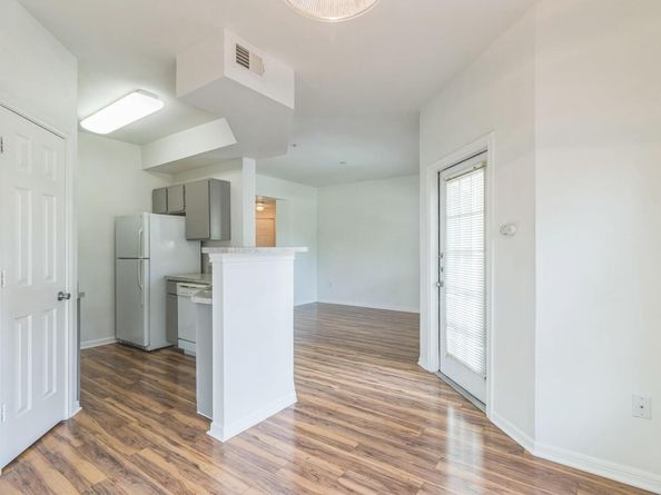 2320 Gracy Farms LN 522, Austin TX 78758