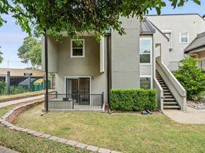 935 La Posada DR 148, Austin TX 78752