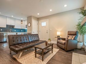 935 La Posada DR 148, Austin TX 78752