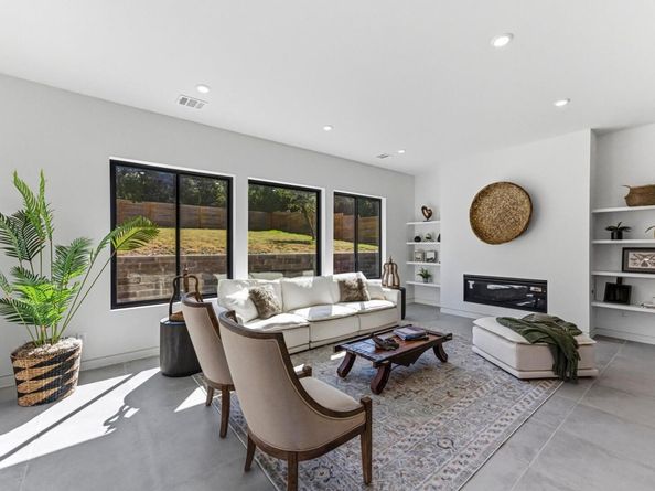 11205 Beach RD, Leander TX 78641