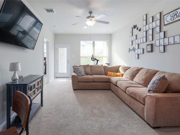 2304 Dillon Pond LN A, Pflugerville TX 78660