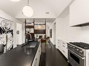 1803 Palma PLZ, Austin TX 78703